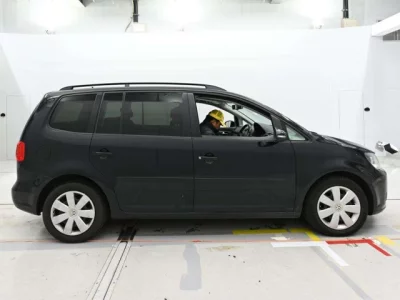 Volkswagen GOLF TOURAN  с аукциона в Японии
