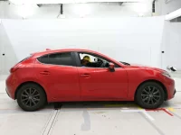 Mazda AXELA лот № 90537 оценка 4  с аукциона в Японии 2