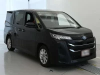 Toyota NOAH лот № 30376 оценка 4  с аукциона в Японии 4