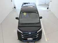 Toyota NOAH лот № 30376 оценка 4  с аукциона в Японии 6