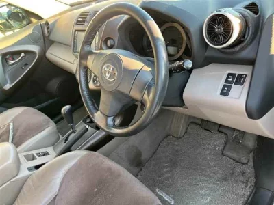 Toyota VANGUARD  с аукциона в Японии