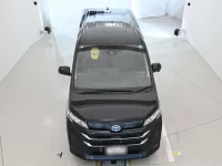 Toyota NOAH лот № 30382 оценка 4  с аукциона в Японии 6