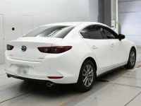 Mazda MAZDA3 лот № 36526 оценка 4.5  с аукциона в Японии 1
