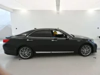 Toyota CROWN лот № 30391 оценка 4  с аукциона в Японии 2