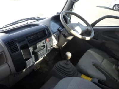 Toyota DYNA  с аукциона в Японии