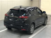 Honda VEZEL лот № 3056 оценка R  с аукциона в Японии 3