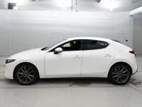 Mazda MAZDA3 лот № 36535 оценка 4.5  с аукциона в Японии 3
