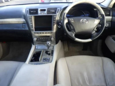 Lexus LS  с аукциона в Японии