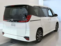Toyota NOAH лот № 30407 оценка 4.5  с аукциона в Японии 1