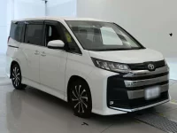 Toyota NOAH лот № 30407 оценка 4.5  с аукциона в Японии 4