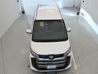 Toyota NOAH лот № 30407 оценка 4.5  с аукциона в Японии 6