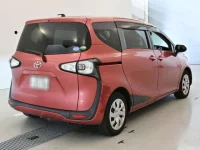 Toyota SIENTA лот № 30405 оценка 3.5  с аукциона в Японии 1