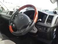 Toyota HIACE VAN лот № 40149 оценка 3.5  с аукциона в Японии 8