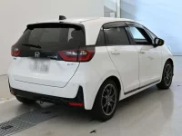 Honda FIT лот № 30414 оценка 4  с аукциона в Японии 1