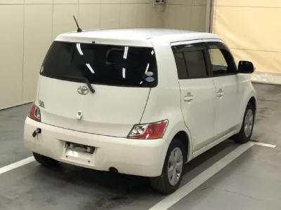 Toyota BB  с аукциона в Японии