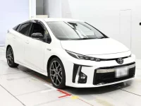 Toyota PRIUS PHV лот № 30418 оценка 4.5  с аукциона в Японии 4