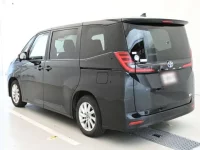 Toyota NOAH лот № 30422 оценка 4  с аукциона в Японии 5