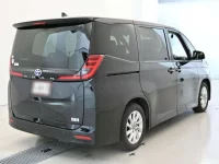 Toyota NOAH лот № 30422 оценка 4  с аукциона в Японии 1