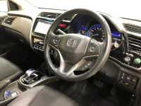 Honda GRACE лот № 3074 оценка 4  с аукциона в Японии 5
