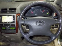 Toyota IPSUM лот № 2522 оценка 3  с аукциона в Японии 3