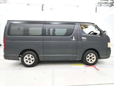 Toyota HIACE VAN  с аукциона в Японии