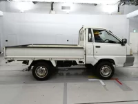 Toyota LITE ACE TRUCK лот № 40182 оценка 3  с аукциона в Японии 2