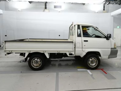 Toyota LITE ACE TRUCK  с аукциона в Японии