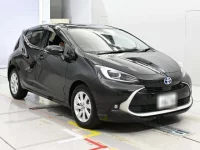 Toyota AQUA лот № 30443 оценка R  с аукциона в Японии 4