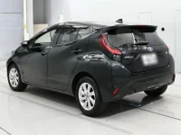 Toyota AQUA лот № 30443 оценка R  с аукциона в Японии 5