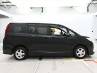 Toyota NOAH лот № 30446 оценка R  с аукциона в Японии 2