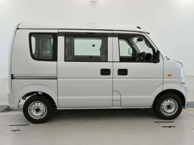 Mitsubishi MINICAB VAN  с аукциона в Японии