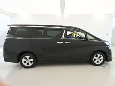 Toyota VELLFIRE  с аукциона в Японии