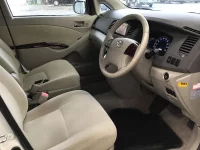 Toyota ISIS лот № 3014 оценка R  с аукциона в Японии 4