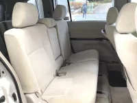 Toyota ISIS лот № 3014 оценка R  с аукциона в Японии 5