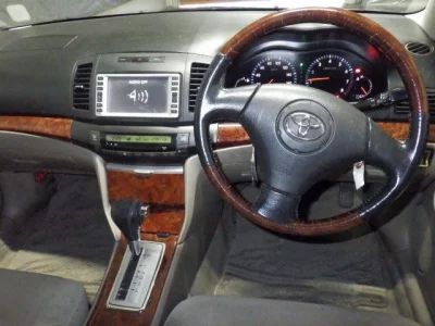 Toyota PREMIO  с аукциона в Японии