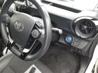 Toyota AQUA лот № 90670 оценка 3.5  с аукциона в Японии 8