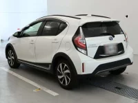 Toyota AQUA лот № 90670 оценка 3.5  с аукциона в Японии 5