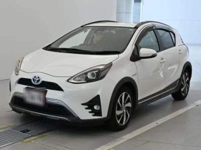 Toyota AQUA  с аукциона в Японии