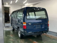 Toyota HIACE VAN лот № 3022 оценка 3.5  с аукциона в Японии 1