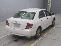 Toyota COROLLA AXIO лот № 30475 оценка 4  с аукциона в Японии 1