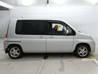 Honda MOBILIO лот № 90696 оценка 3  с аукциона в Японии 2