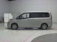 Nissan SERENA лот № 30477 оценка 3.5  с аукциона в Японии 3