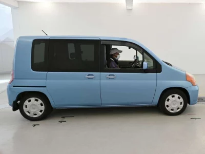 Honda MOBILIO  с аукциона в Японии