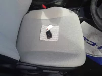 Toyota VITZ лот № 90728 оценка 3  с аукциона в Японии 9