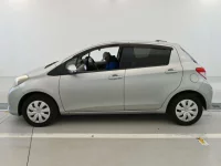 Toyota VITZ лот № 90728 оценка 3  с аукциона в Японии 3