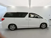 Toyota ALPHARD лот № 30507 оценка 4  с аукциона в Японии 2