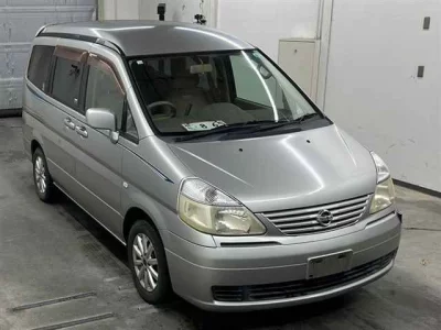 Nissan SERENA  с аукциона в Японии