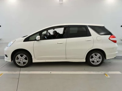 Honda FIT SHUTTLE  с аукциона в Японии