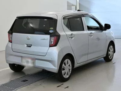 Daihatsu MIRA E S  с аукциона в Японии