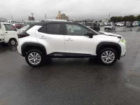 Toyota YARIS CROSS лот № 75024 оценка 99  с аукциона в Японии 2